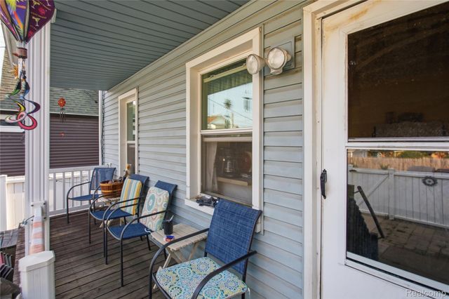 1911 2nd Street, Wyandotte, MI 48192