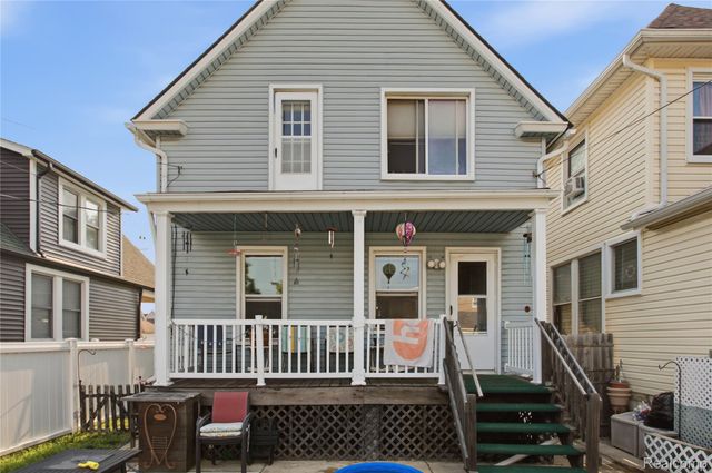 1911 2nd Street, Wyandotte, MI 48192