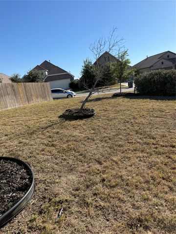 507 Algaroba LOOP, Buda, TX 78610