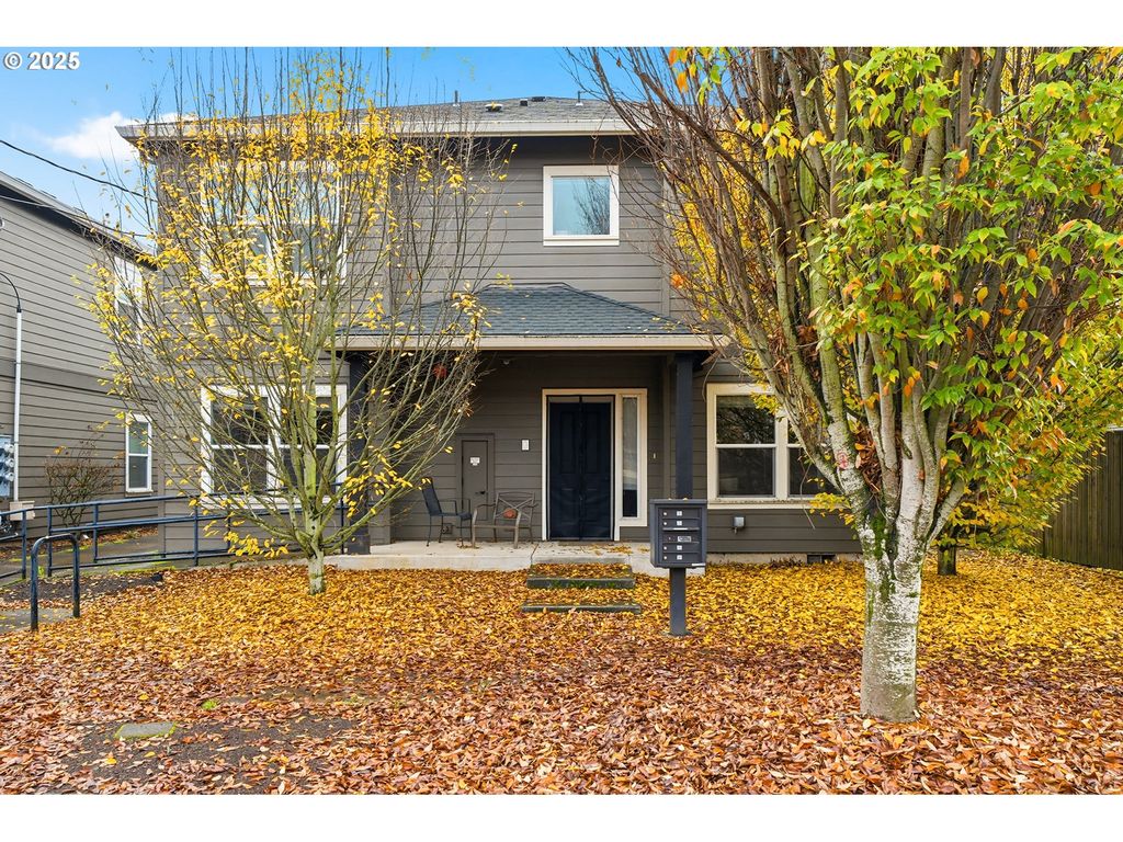 8320 N PRINCETON St, Portland, OR 97203