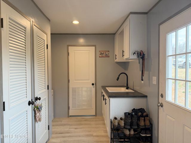 959 Barbee Rd, Jefferson City, TN 37760