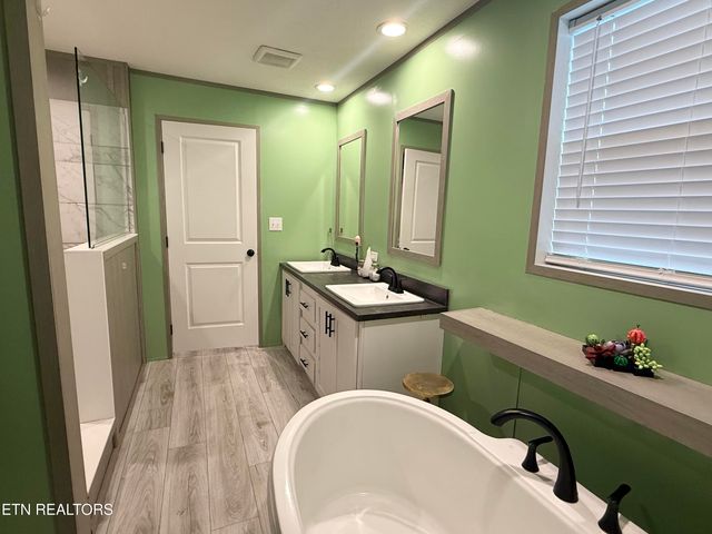 959 Barbee Rd, Jefferson City, TN 37760