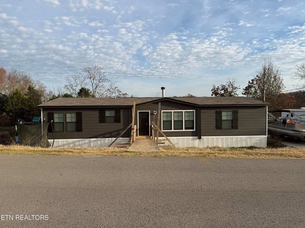 959 Barbee Rd, Jefferson City, TN 37760