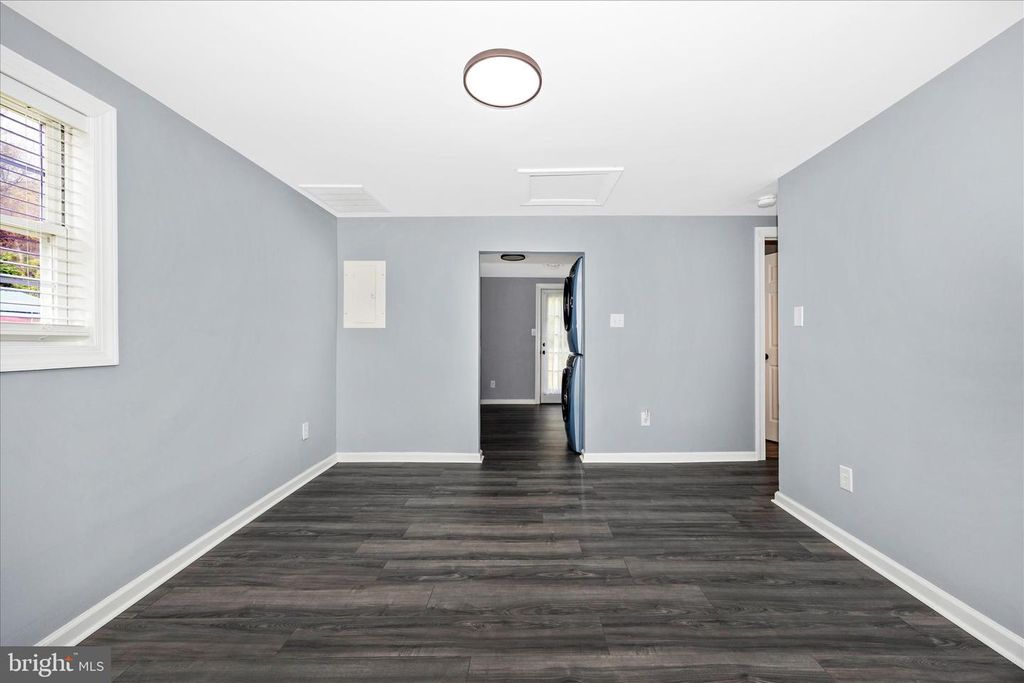 Image 9 of property listing at 15442 FALLING WATERS RD, Williamsport, MD 21795