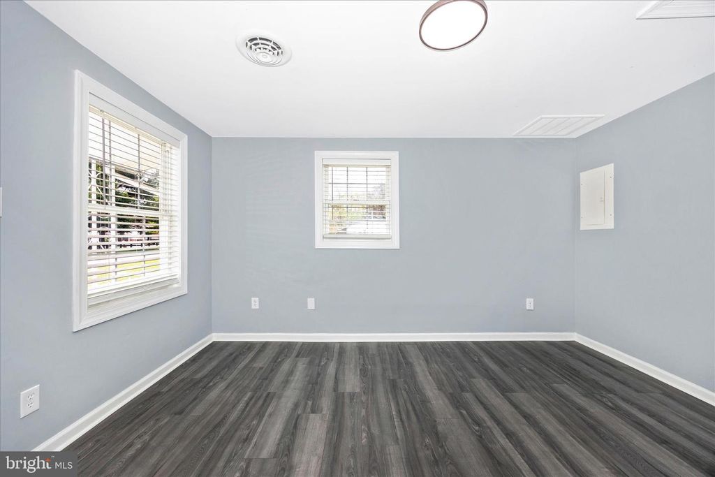 Image 12 of property listing at 15442 FALLING WATERS RD, Williamsport, MD 21795