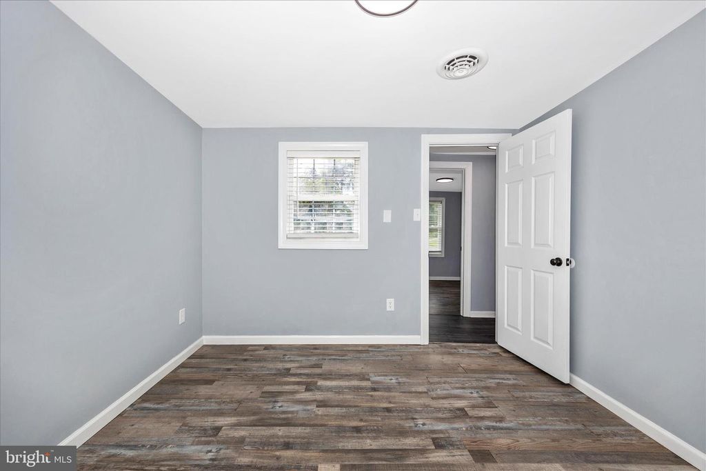 Image 22 of property listing at 15442 FALLING WATERS RD, Williamsport, MD 21795