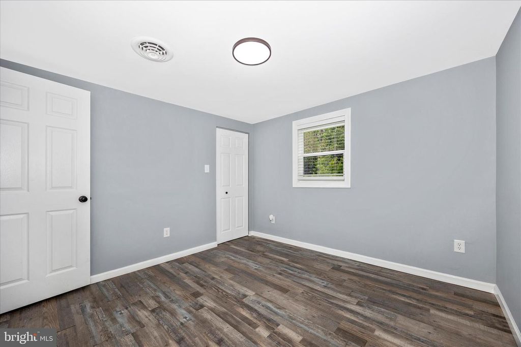 Image 24 of property listing at 15442 FALLING WATERS RD, Williamsport, MD 21795