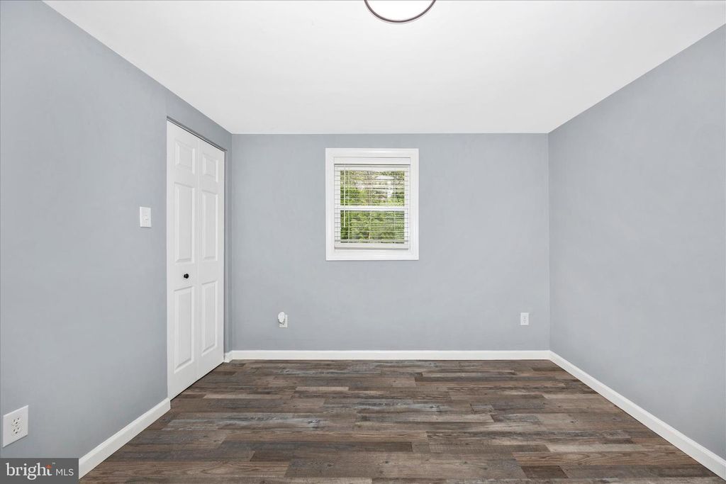 Image 25 of property listing at 15442 FALLING WATERS RD, Williamsport, MD 21795