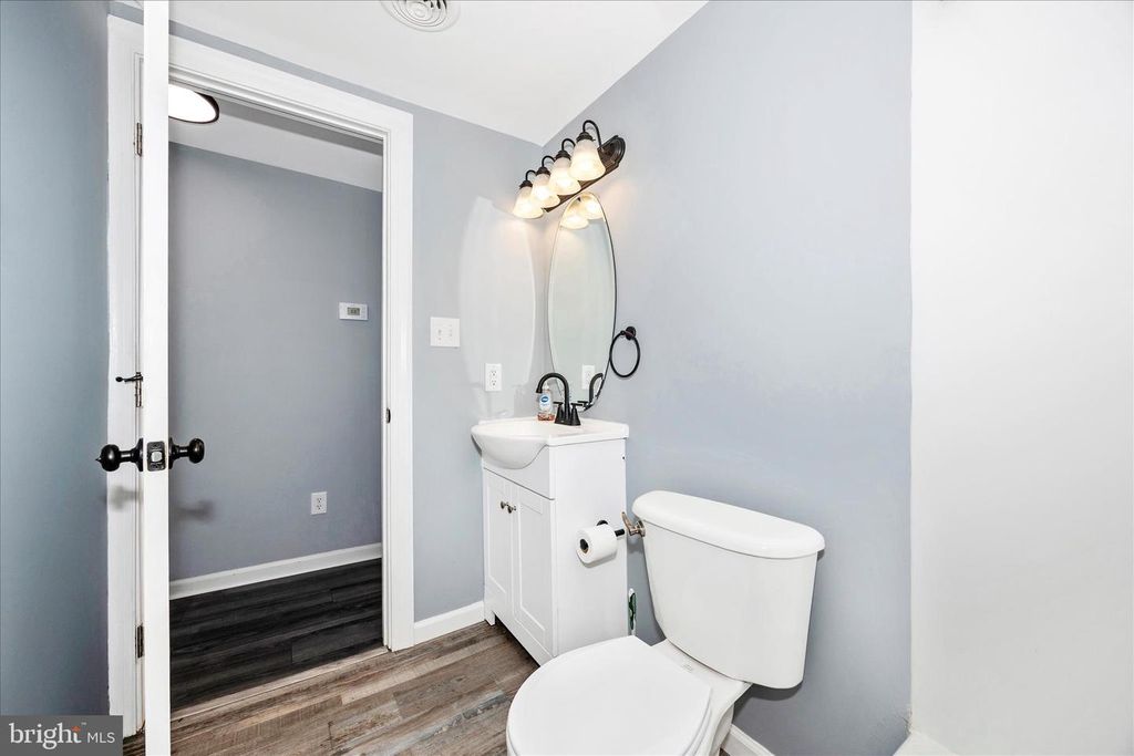 Image 31 of property listing at 15442 FALLING WATERS RD, Williamsport, MD 21795