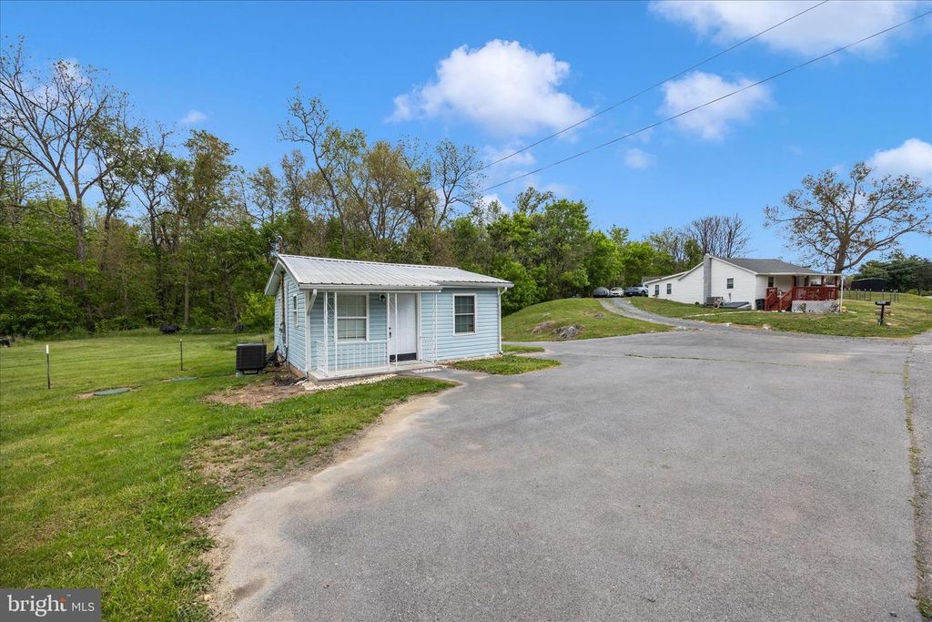 Image 38 of property listing at 15442 FALLING WATERS RD, Williamsport, MD 21795