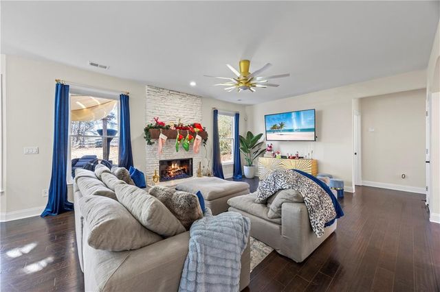 6420 E Hills Court, Cumming, GA 30041