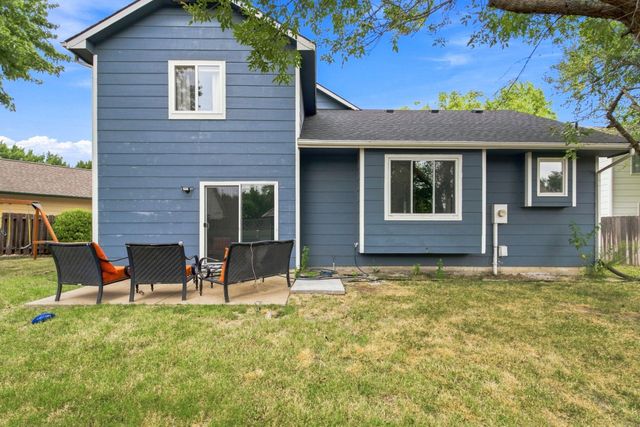 7805 W Barrington Cir, Wichita, KS 67212