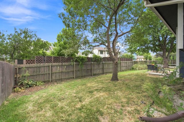 7805 W Barrington Cir, Wichita, KS 67212