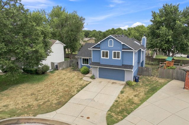 7805 W Barrington Cir, Wichita, KS 67212