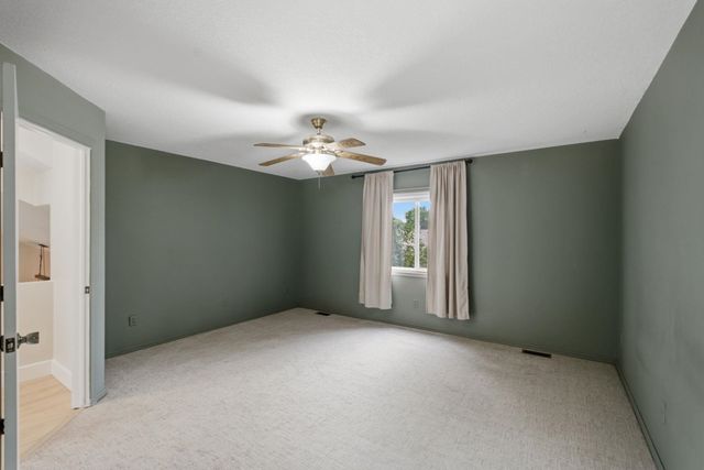 7805 W Barrington Cir, Wichita, KS 67212