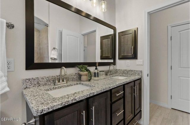 124 Dawson Street, Sunland Park, NM 88063