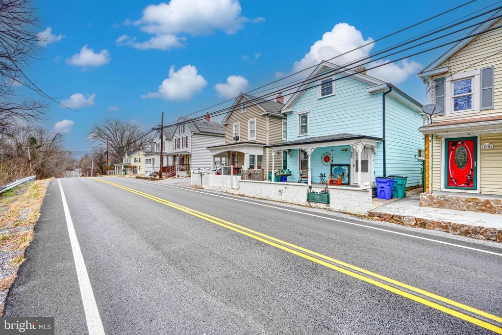 808 KNOXVILLE RD, Knoxville, MD 21758