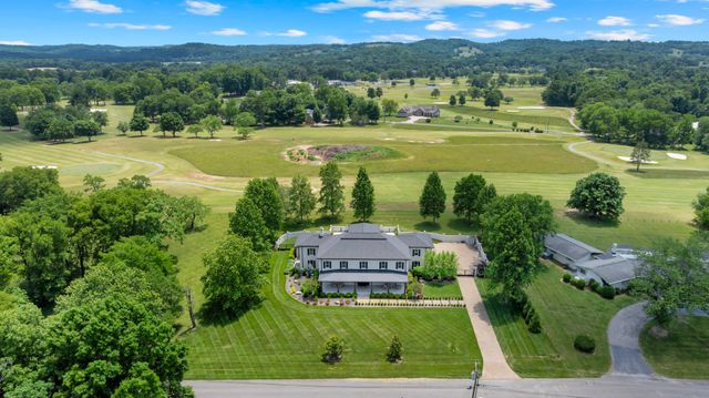 361 Riverbend Country Club Rd, Shelbyville, TN 37160