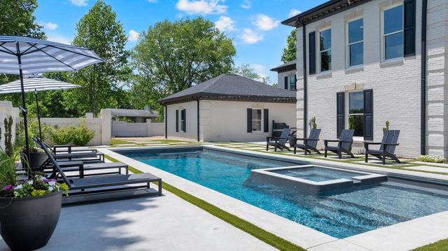361 Riverbend Country Club Rd, Shelbyville, TN 37160