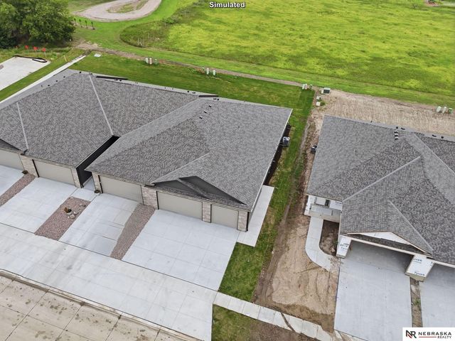 8820 Daywood Lane, Lincoln, NE 68526