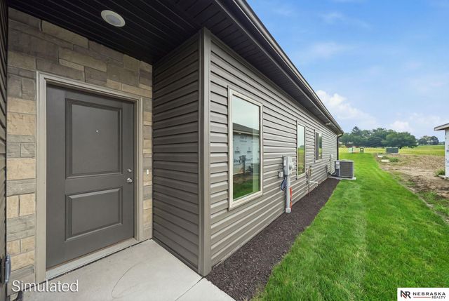 8820 Daywood Lane, Lincoln, NE 68526
