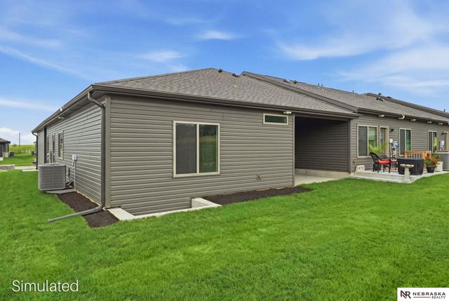 8820 Daywood Lane, Lincoln, NE 68526