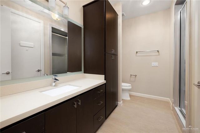 1445 Ozark Avenue, Mcallen, TX 78504