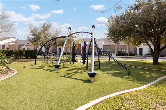 1445 Ozark Avenue, Mcallen, TX 78504