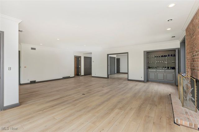 5200 Three Village Drive LLB, Lyndhurst, OH 44124