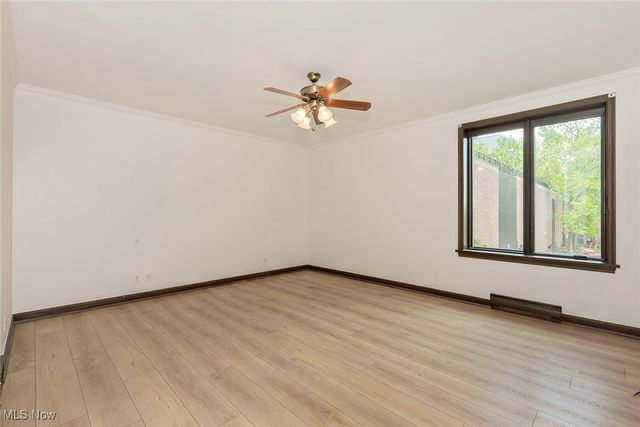 5200 Three Village Drive LLB, Lyndhurst, OH 44124