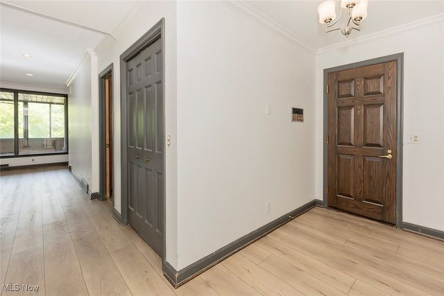 5200 Three Village Drive LLB, Lyndhurst, OH 44124