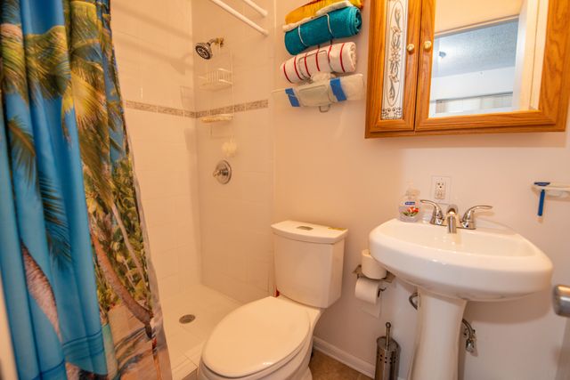 421 Ixora Drive, Big Pine Key, FL 33043