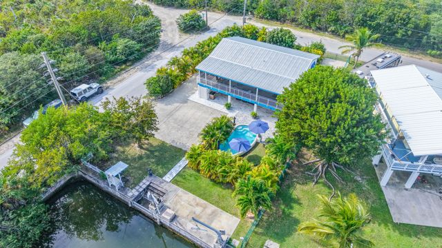 421 Ixora Drive, Big Pine Key, FL 33043