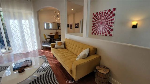 3015 Hollyridge, Los Angeles, CA 90068