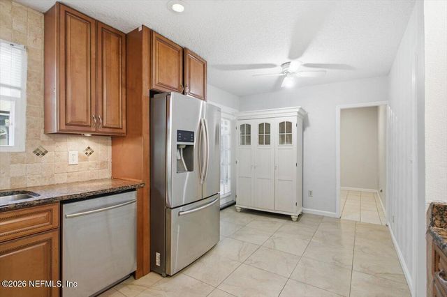 572 JOHN HANCOCK Street, Orange Park, FL 32073