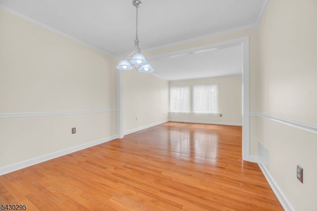 39 Balsam Ct, Hillsborough Twp., NJ 08844