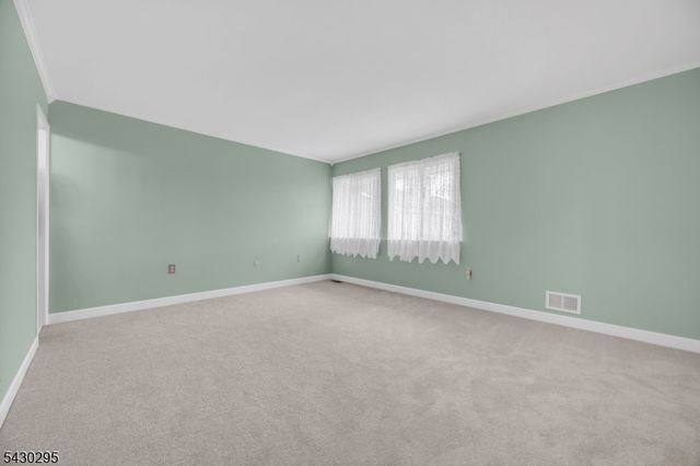 39 Balsam Ct, Hillsborough Twp., NJ 08844