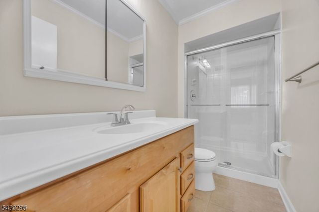 39 Balsam Ct, Hillsborough Twp., NJ 08844