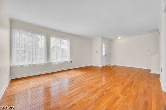 39 Balsam Ct, Hillsborough Twp., NJ 08844