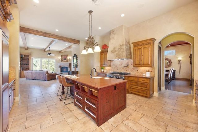 3611 Clover Valley Rd, Rocklin, CA 95677