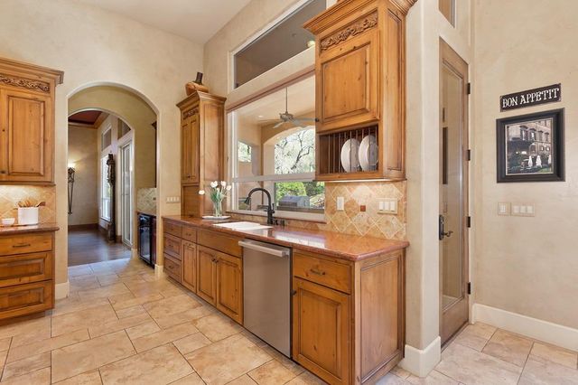 3611 Clover Valley Rd, Rocklin, CA 95677