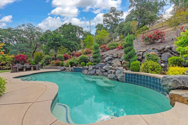 3611 Clover Valley Rd, Rocklin, CA 95677