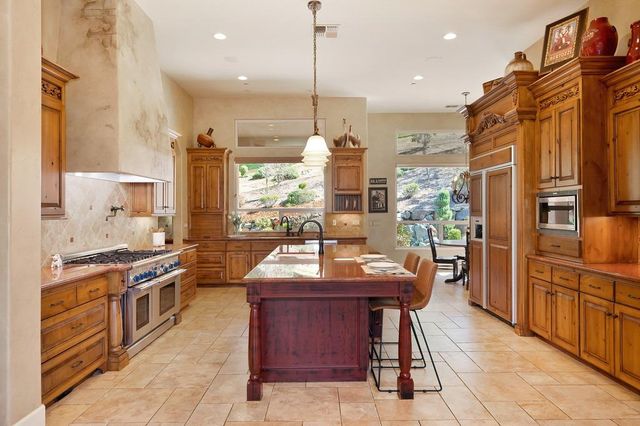 3611 Clover Valley Rd, Rocklin, CA 95677