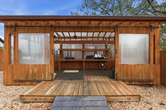 208 Summerfield Dr., Bryant, AR 72022