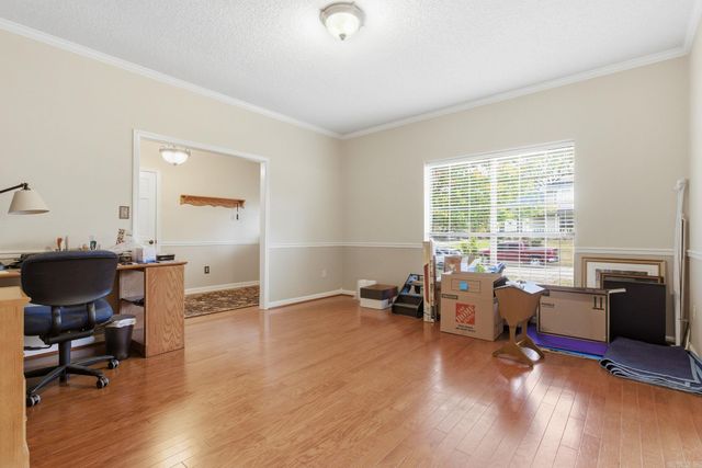 208 Summerfield Dr., Bryant, AR 72022