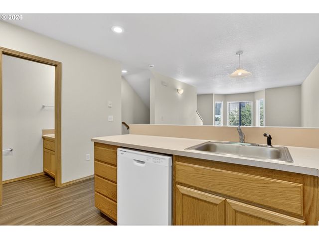 4854 Sw 150TH Pl, Beaverton, OR 97007