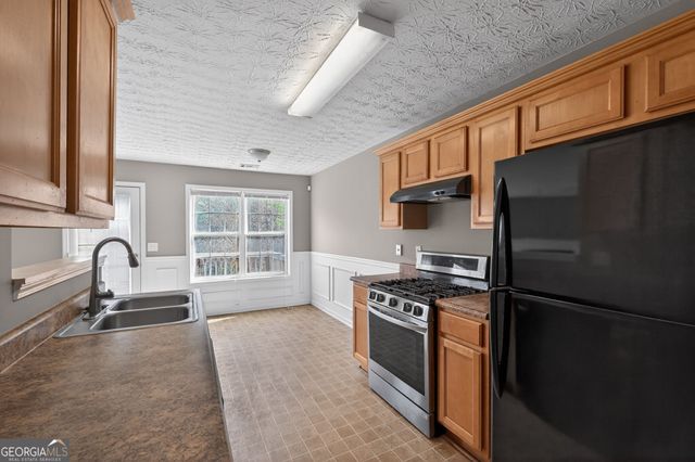 502 Shadow Valley Court, Lithonia, GA 30058