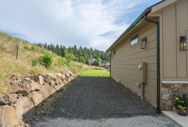 821 S Steen Rd, Spokane Valley, WA 99037