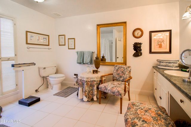 121 FOUNTAIN Road, El Paso, TX 79912