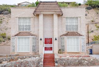 121 FOUNTAIN Road, El Paso, TX 79912